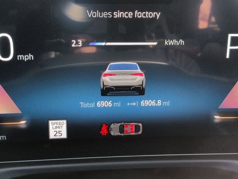 Used 2025 BMW i4 xDrive40i w/ Parking Assistance Package image 22