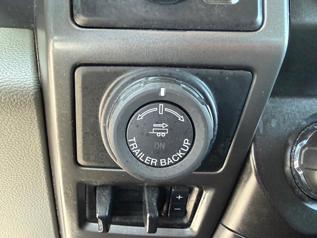 Used 2020 Ford F150 XLT w/ Equipment Group 301A Mid RWD image 40