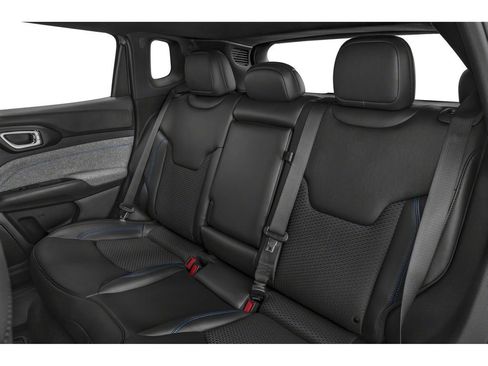 New 2026 Jeep Compass Limited w/ Limited Altitude Pack image 14
