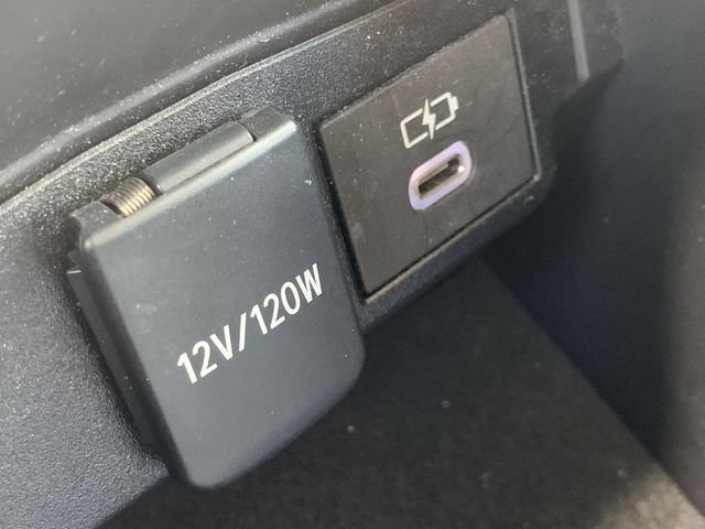 Used 2025 Toyota Corolla LE FWD image 29