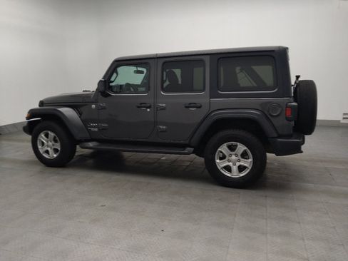 Used 2019 Jeep Wrangler Unlimited Sport S AWD/4WD image 3