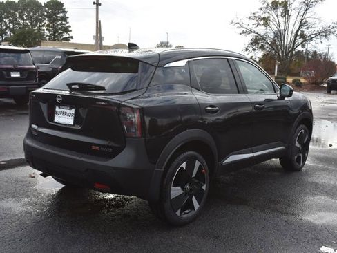 New 2026 Nissan Kicks SR w/ SR Premium Package image 5