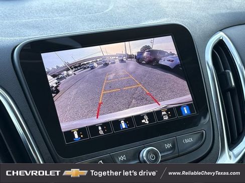 Used 2024 Chevrolet Equinox LT FWD image 24