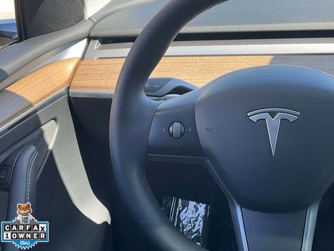 Used 2023 Tesla Model Y Long Range image 44