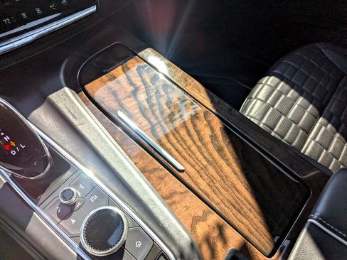 Used 2022 Cadillac Escalade ESV Sport Platinum image 29