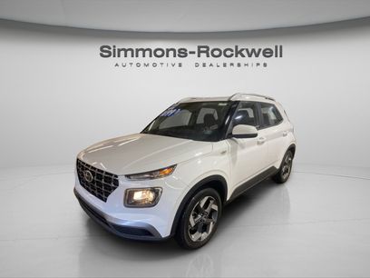 Used 2022 Hyundai Venue SEL