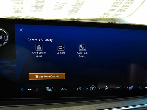 Used 2025 Chevrolet Tahoe LT AWD/4WD image 29