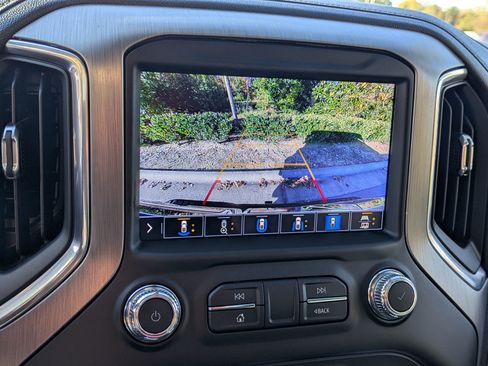 Used 2022 GMC Sierra 3500 Denali w/ Denali Ultimate Package image 23