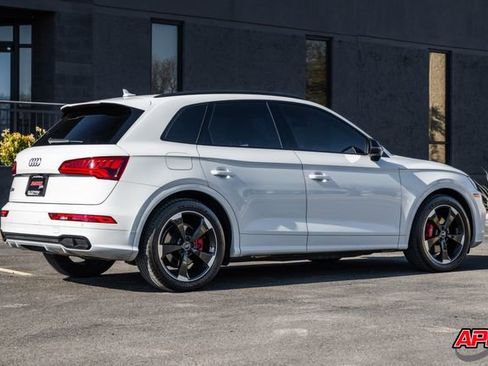 Used 2020 Audi SQ5 Premium Plus w/ Premium Plus Package image 44
