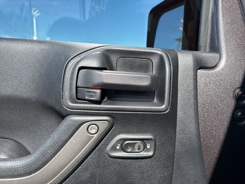 Used 2016 Jeep Wrangler Unlimited Sport w/ Quick Order Package 24S image 11