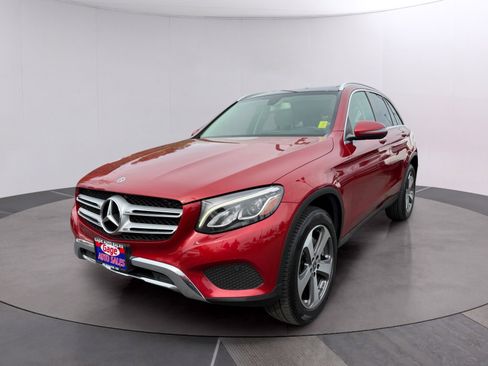 Used 2018 Mercedes-Benz GLC 300 4MATIC image 8