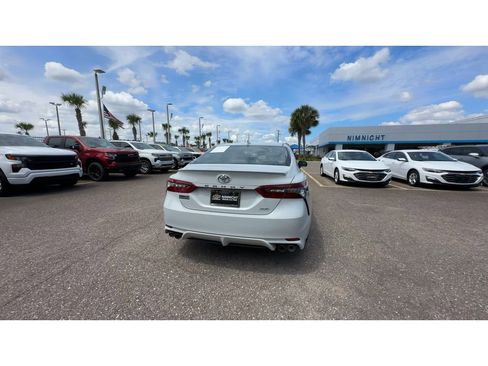 Used 2024 Toyota Camry XSE FWD image 7