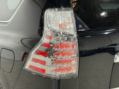 Used 2014 Lexus GX 460 Luxury w/ Driver Support Package AWD/4WD image 68