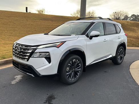 New 2026 Nissan Rogue Platinum w/ Platinum Premium Package image 2