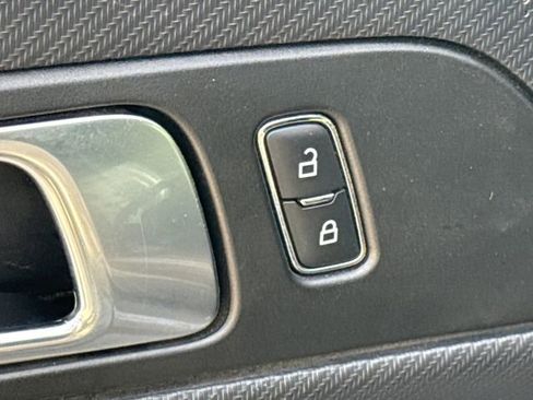 Used 2024 Ford Mustang GT Premium image 19