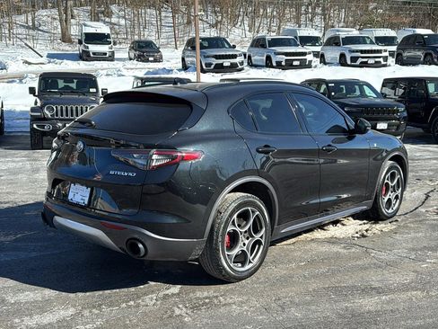 Used 2024 Alfa Romeo Stelvio Ti image 6