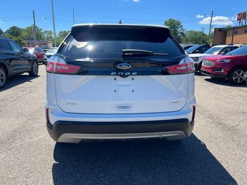 Certified 2024 Ford Edge SEL w/ Convenience Package AWD/4WD image 5