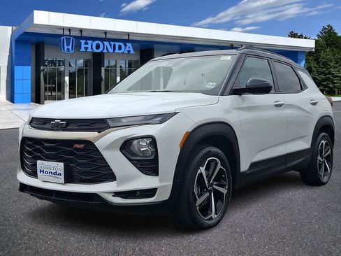 Used 2023 Chevrolet TrailBlazer RS w/ Sun and Liftgate Package AWD/4WD image 1