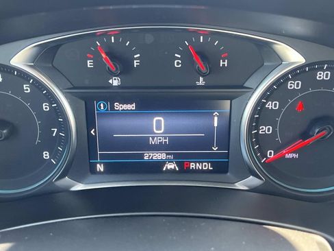 Used 2023 Chevrolet Equinox LT FWD image 16