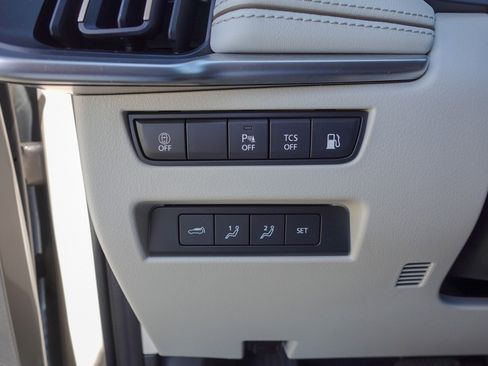 Used 2024 MAZDA CX-90 Plug-In Hybrid w/ Premium Plus image 12