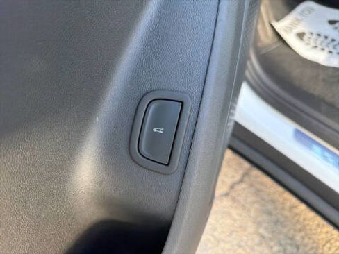 New 2026 Chevrolet Traverse Z71 w/ Driver Confidence Package image 18