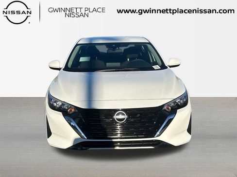 New 2025 Nissan Sentra SV image 2