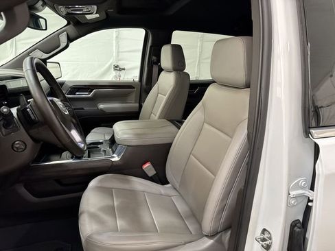 Used 2024 GMC Sierra 1500 SLT w/ SLT Premium Plus Package AWD/4WD image 19