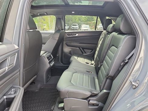New 2026 Volkswagen Atlas Cross Sport SEL image 6