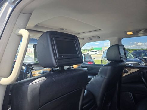 Used 2014 INFINITI QX80 4WD w/ Theater Package image 18