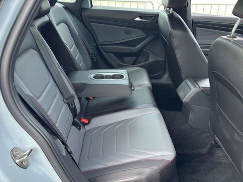 Used 2025 Volkswagen Jetta GLI Autobahn FWD image 29