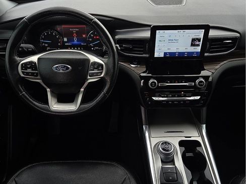 Used 2022 Ford Explorer Limited w/ Equipment Group 301A image 12