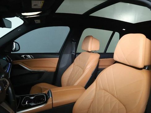 Certified 2024 BMW X5 xDrive40i w/ M Sport Package AWD/4WD image 21
