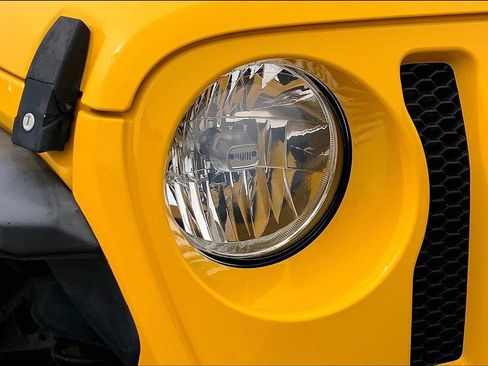 Used 2019 Jeep Wrangler Sport AWD/4WD image 29