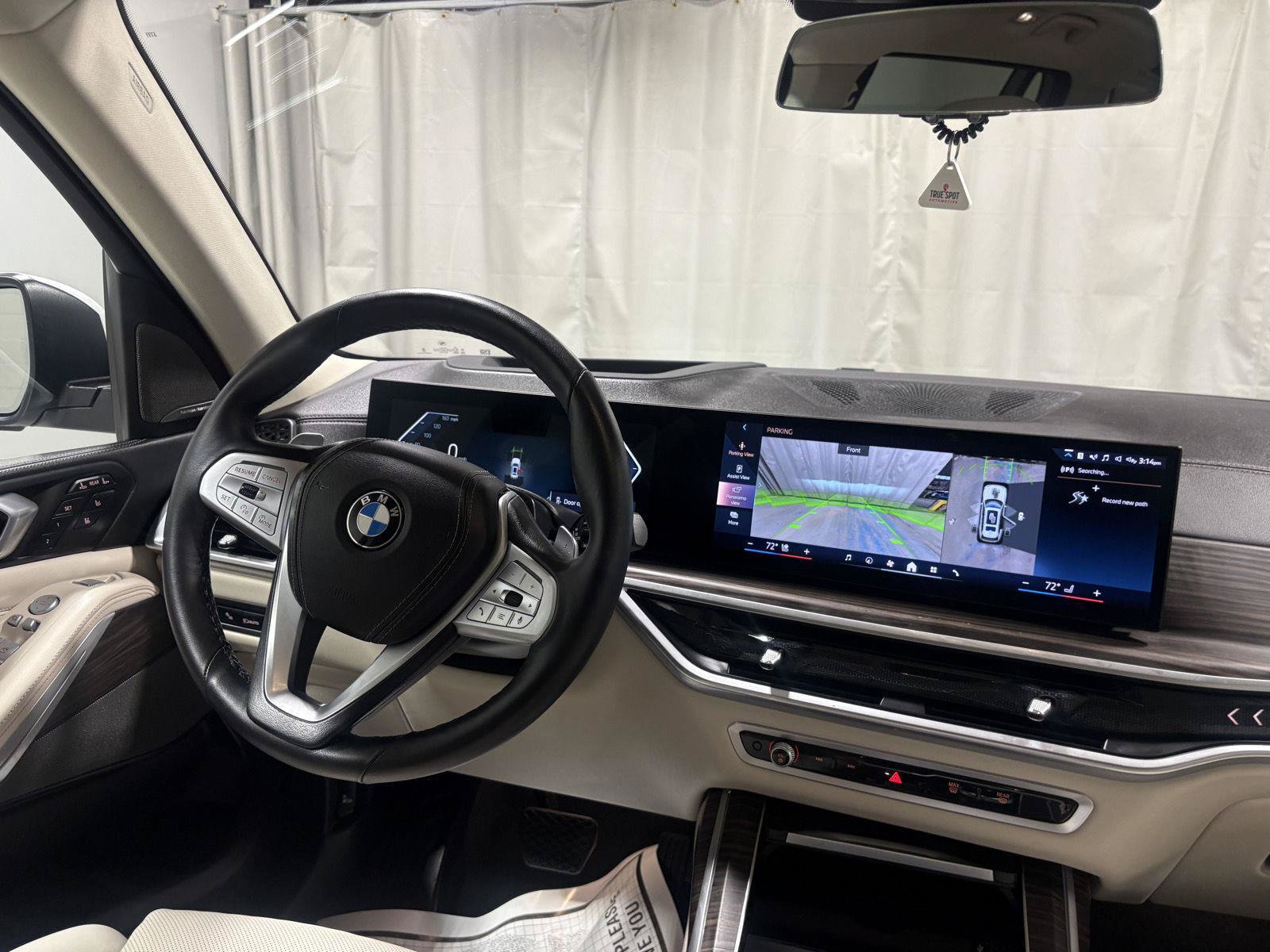 Used 2024 BMW X7 xDrive40i w/ Executive Package AWD/4WD image 7