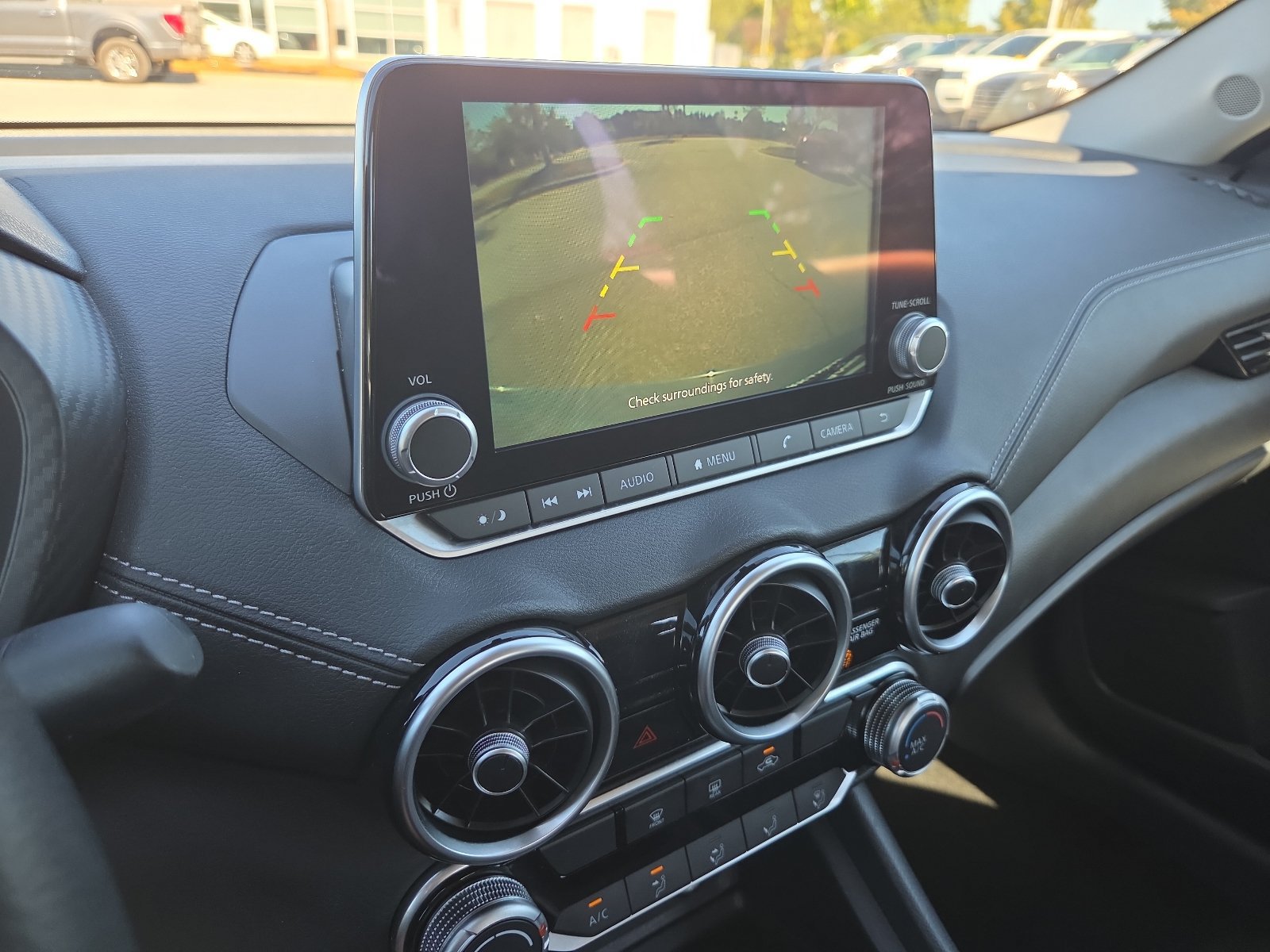 Used 2024 Nissan Sentra SV FWD image 17