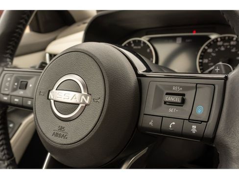 Used 2022 Nissan Rogue SL w/ SL Premium Package image 28