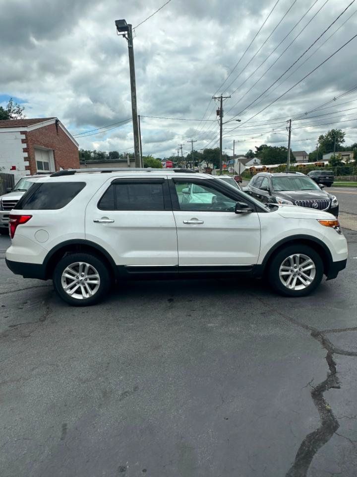 Used 2014 Ford Explorer XLT w/ Equipment Group 201A AWD/4WD image 7