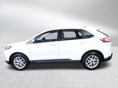 Used 2024 Ford Edge SEL w/ Convenience Package AWD/4WD image 4