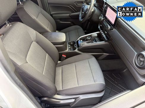 Used 2024 Chevrolet Colorado Trail Boss w/ Technology Package AWD/4WD image 26