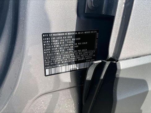 New 2026 Volkswagen Taos SE FWD image 21
