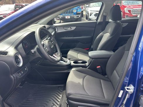 Used 2023 Kia Forte LXS w/ LXS Technology Package image 13