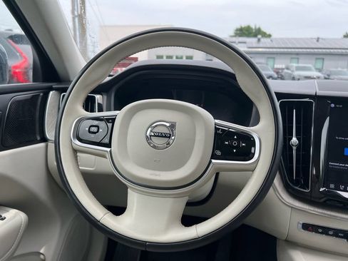Certified 2023 Volvo XC60 B6 Ultimate w/ Protection Package Premier AWD/4WD image 24