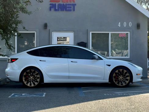 Used 2022 Tesla Model 3 Performance AWD/4WD image 4