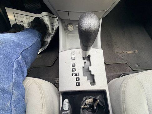 Used 2009 Hyundai Elantra GLS w/ Popular Equipment Pkg 2 image 9