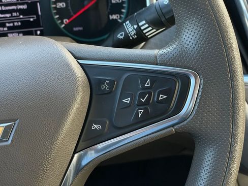 Used 2021 Chevrolet Malibu LT image 14