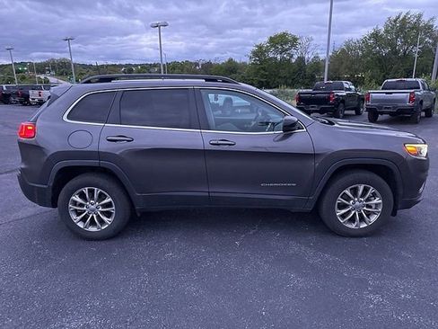 Used 2022 Jeep Cherokee Latitude Lux w/ Sun & Sound Group AWD/4WD image 5