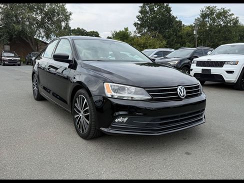 Used 2016 Volkswagen Jetta Sport FWD image 1