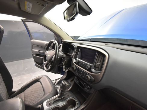 Used 2018 Chevrolet Colorado Z71 image 17