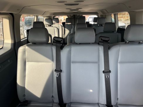 Used 2016 Ford Transit 350 XL image 9