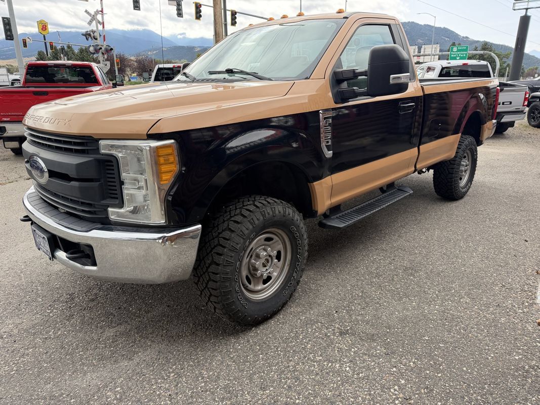 Used 2017 Ford F250 XL w/ Power Equipment Group AWD/4WD image 5